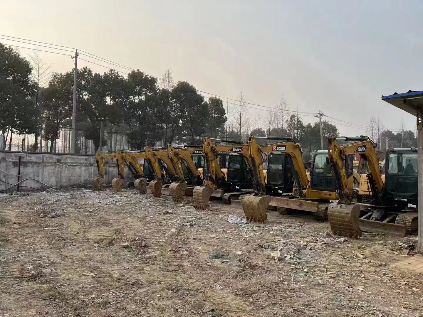 襄城县挖掘机培训基地